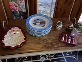 Snowman plates and other Christmas items