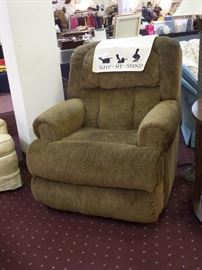 Catnapper Sleep-Sit-Stand (oversized) power lift chair.  This chair is like new!