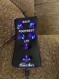 Catnapper Sleep-Sit-Stand (oversized) power lift chair.  This chair is like new!