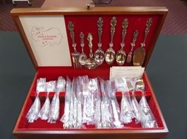 We will be taking bids on this 52 piece of Reed & Barton Silver plate set (New English Crown).