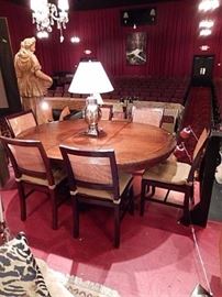 CRATE AND BARREL OVAL DINING TABLE WITH 6 CHAIRS AND LEAF