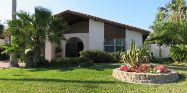 For Sale By Owner: 4 beds 2 baths 1,645 sqft. home with pool, built in 1978