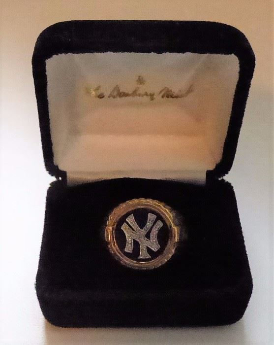 Danbury Mint NY Yankee ring 925