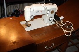 Pfaff 260 sewing machine