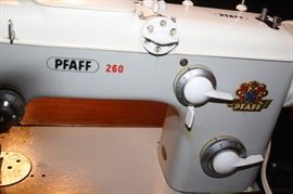 Pfaff 260 sewing machine