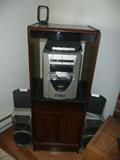 SONY STEREO SYSTEM W/SPEAKERS
