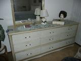 DRESSER W/MIRROR