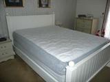 FULL SIZE BED SET