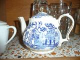 VINTAGE TEA POT