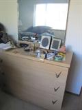 DRESSER W/MIRROR
