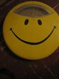 VINTAGE HAPPY FACE SCALE