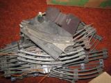 VINTAGE LIONEL TRAIN SET W/TRACKS