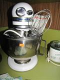 SMALL KITCHEN APPLIANCES