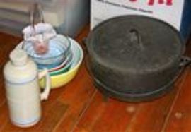 Cast Iron Pots & Pans, Irons