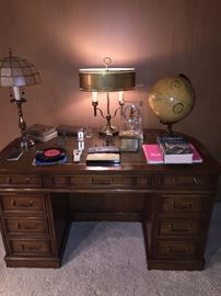 Sligh desk