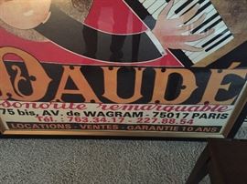 The address listed here is announcing the company's new address ca. 1970 and they utilized their original poster design ca. 1920s to do so. This is not a cheap reproduction you can buy in a store, it is French photo lithography ca. 1970.