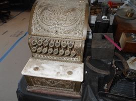 NATIONAL CASH RESGISTER NEEDS TLC