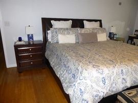 BEAUTIFUL KING BEDROOM SET