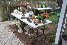 yard statuary, planters