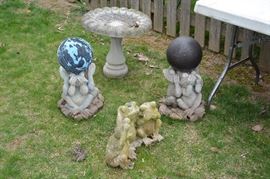 concrete bird bath, frogs