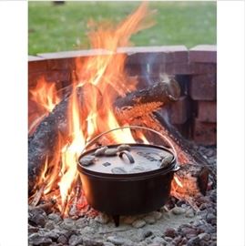 Lodge deep Camp Dutch Oven