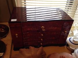 #71 jewelry box w key $25 
