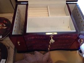 #71 jewelry box w key $25 