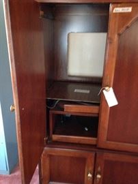#18 tv armoire 34x21x57 $75 