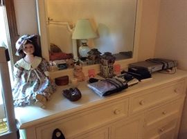 3 pc queen bedroom set ~queen size bed, dresser w/mirror, night stand