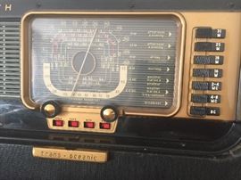 Zenith Wavemagnet trans-oceanic radio