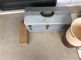 Tacklebox - with items - in garage 