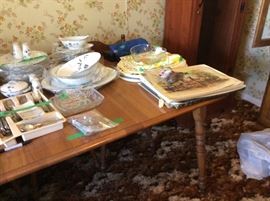 Additional set of china