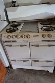 Vintage OKeefe  Merit Stove  opened