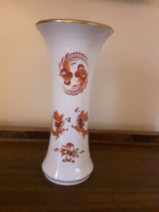 Meissen royal red dragon vase