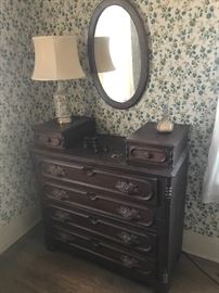 Victorian Chest of Drawers with Hankie Drawers