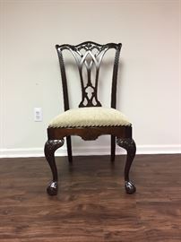 6 Drexil Heritage chairs sold with dining table and console. 
