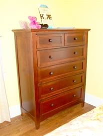 Vaughan Bassett Five Drawer High Chest Excellent Condition