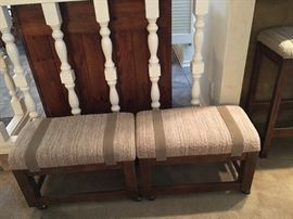 have 2 short stools or benches like this and 2 matching bar stools