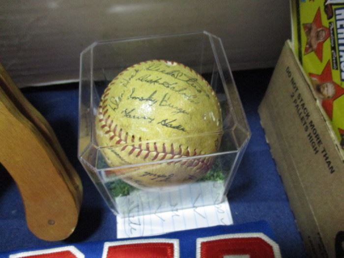 1960 Pirates Autographed baseball