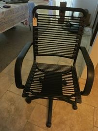 Bungee Executive Arm Chair
