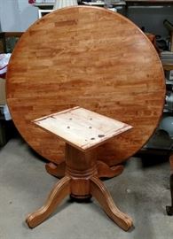 Ethan Allen Oak Table