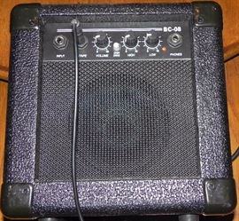 Hollinger mini guitar amp