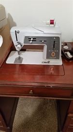 Desk Style Sewing Machine