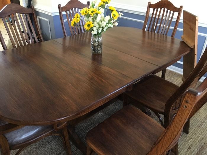 Dinning room rustic table and chairs 2 captains chairs,  