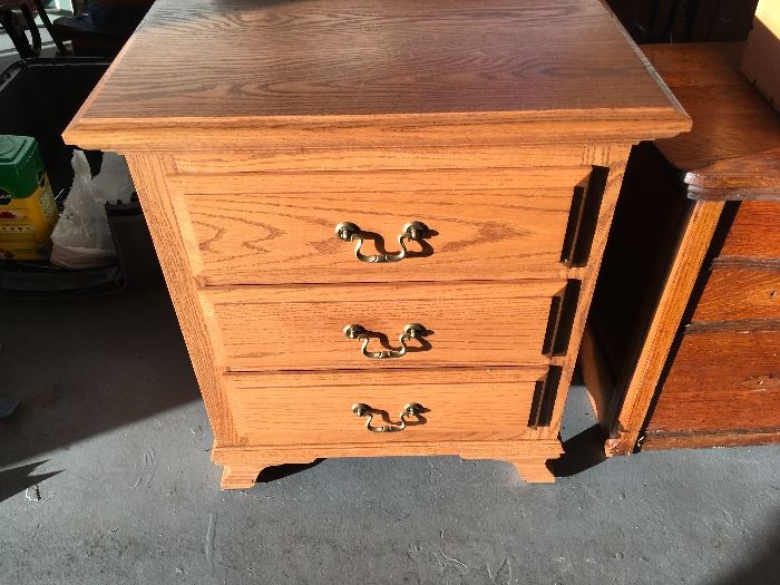 Amish side table solid oak 