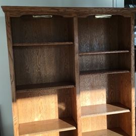 Amish Solid oak lighted book shelf with 2 brass lights 