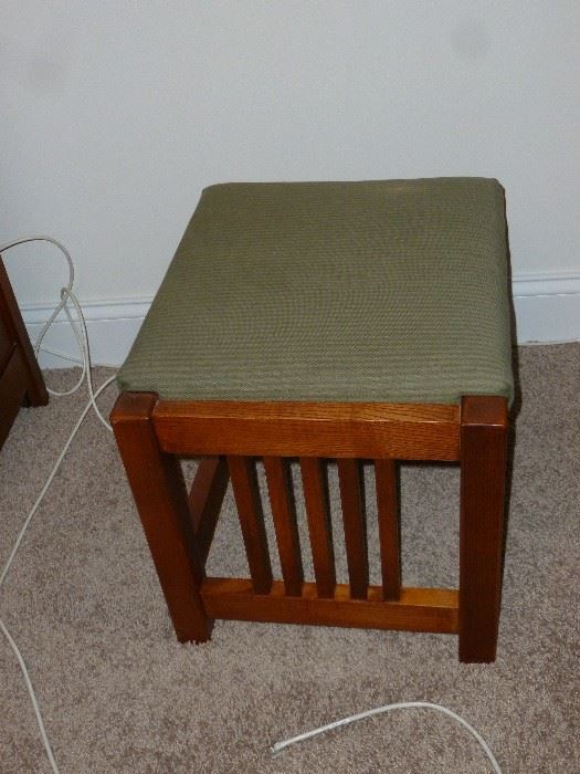 End of bed bench or footstool