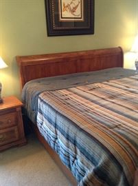 Sleigh bed - King size with mattress