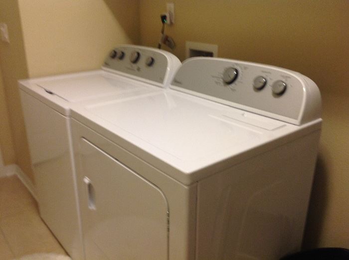 Washer & Dryer one year old Whirlpool 