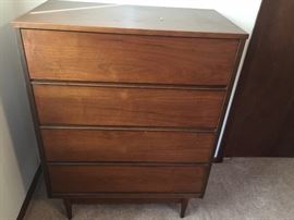 Goes with matching dresser.  Vintage excellent